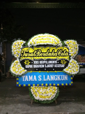 Papan Bunga Duka di Tegalmanggung